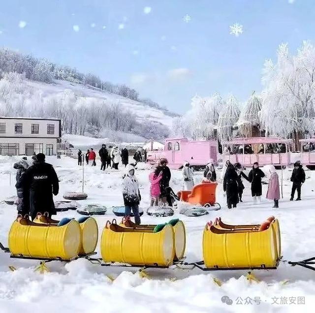 躲进长白山下的童话雪村，这里一站式承包你冬天的快乐！