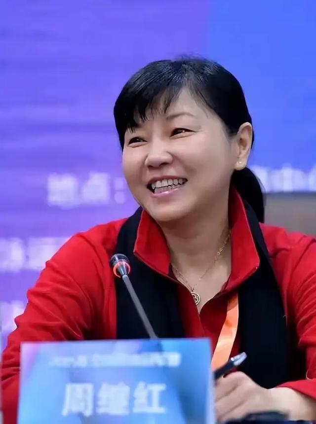 原来2025年陈芋汐既诠释了周继红那句话，又给了大家想要的那2字