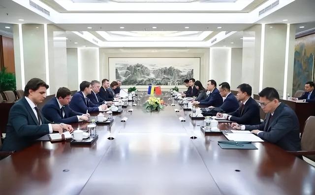 乌方访华回国后，泽连斯基通告全球，恐要制裁中方，理由简直荒唐