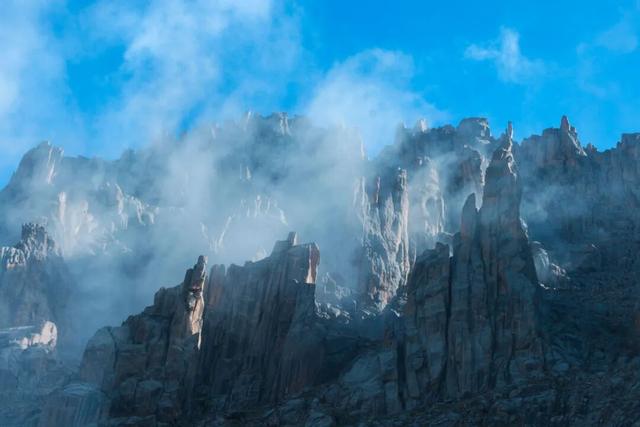 雪落神山，买一送一！莲宝叶则邀您共赴冬日秘境