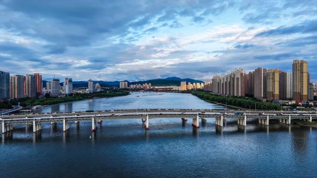 风景秀丽、物价便宜、避暑胜地……东北有一座被严重低估的宝藏城市