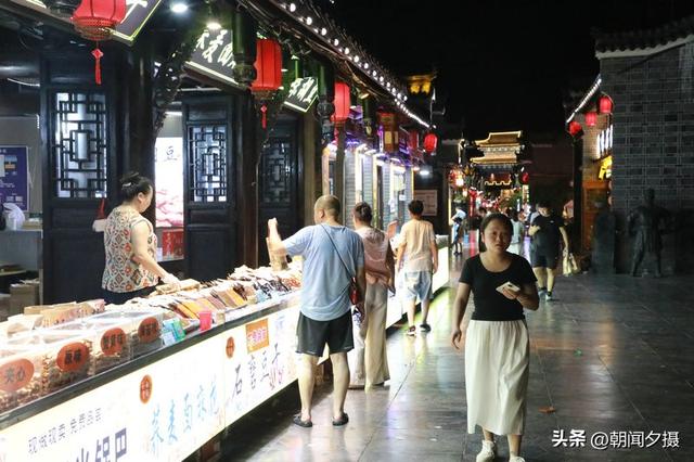 逛老街游后柳水乡、鬼谷岭，在石泉休闲度假好安逸