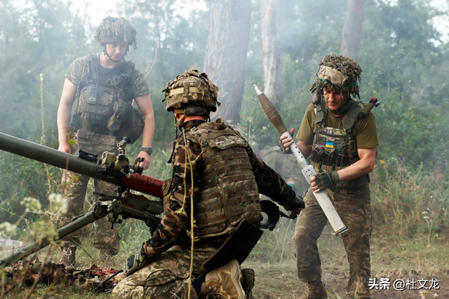 再亮硬核武器，普京宣布“波塞冬”试验成功，双无限核能力施压