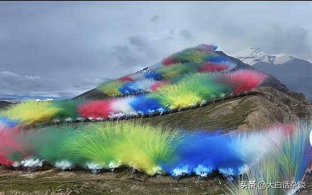 喜马拉雅山烟花秀后续，央媒密集发声，当地百姓意难平
