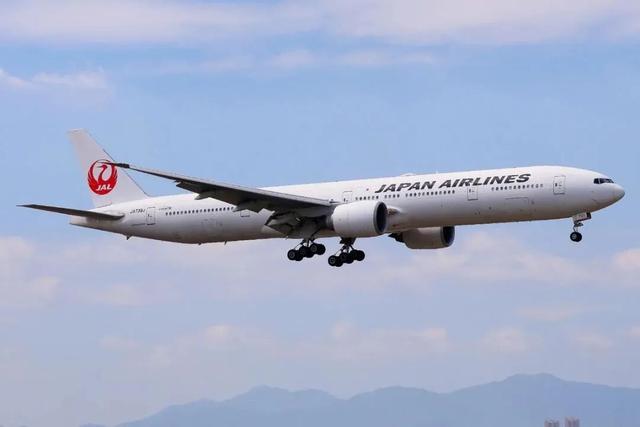 2026年还没到，高市早苗突然收到2个噩耗，石破茂警告麻烦大了