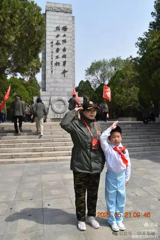 38军子弟瞻仰纪念塔山阻击战的英烈~38军子弟红色东北行第二行程