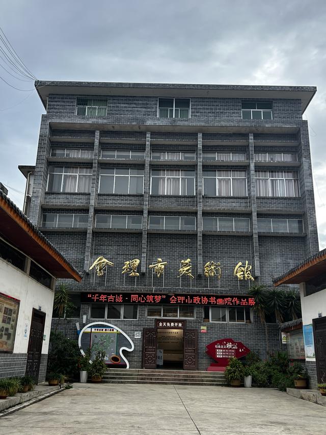 踏迹寻音：小学课本就读到会理，N年后才真正踏入这个古城