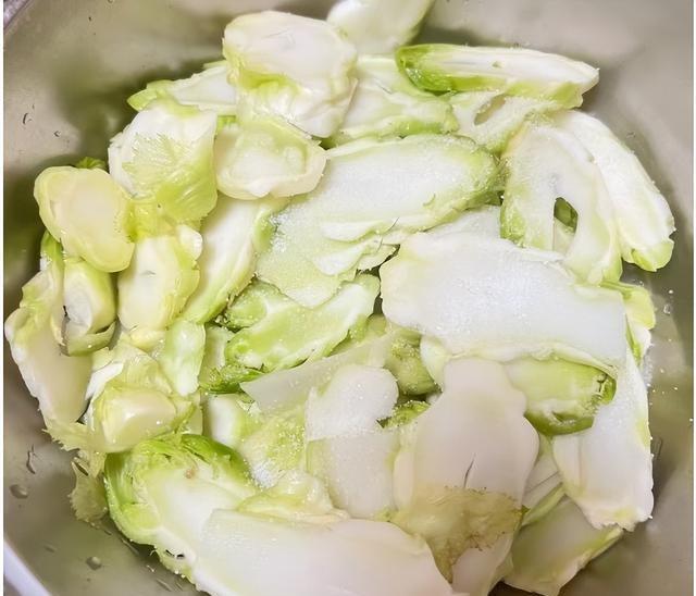 越吃眼睛越亮的菜，冬天使劲吃！一排毒、二明目、三助眠，别不懂