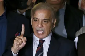 巴铁不再铁？巴铁总理对中国援建提出要求未果，开始亲美远中 ？图片