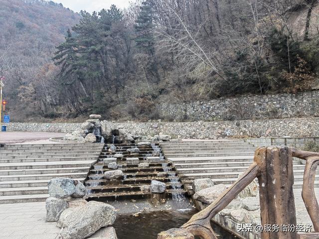 立冬时节的霍州七里峪，山间已透出清冽的冬意