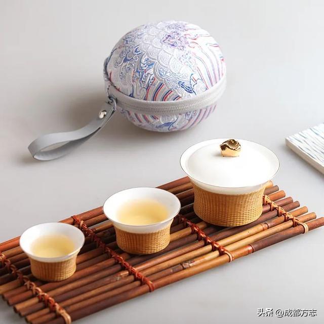 来都来了，不带件“成都礼物”走怎么行啊！