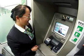 ATM机迎来新“升级”！今后存取款方式有“新选择”，望知悉！图片