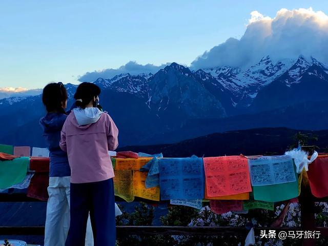 出四川进云南到达梅里雪山观景台