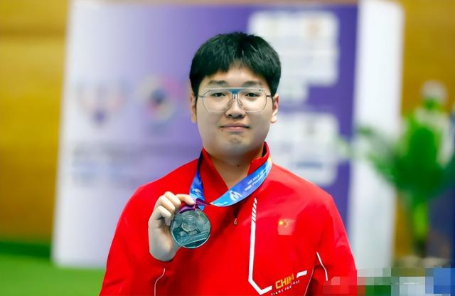 2025十佳运动员出炉：全红婵落榜，孙颖莎位列第四，他意外上榜