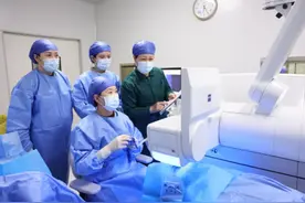 黑龙江首例！哈医大二院4分钟完成全飞秒近视手术图片