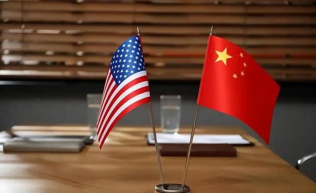 特朗普拖到最后一晚才签字，关税战输给中国，他心里还是不甘心