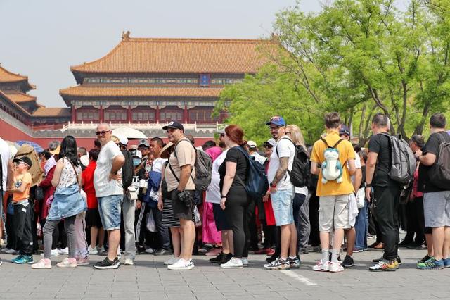 继德国之后，英国也开始贴出“中文标语”？中国游客：不能够接受
