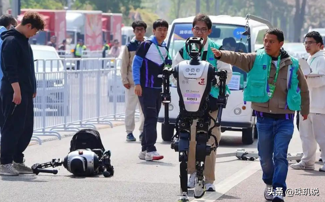 4000亿市场对决！特斯拉数据共享碾压，中国企业凭供应链场景破局