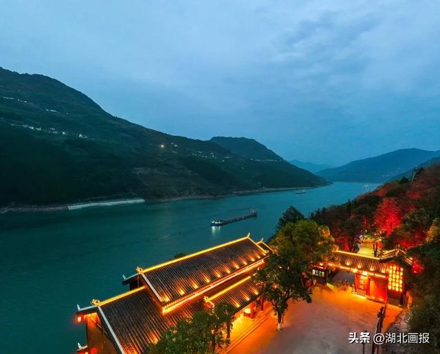 【知音湖北】今夜不睡，湖北的月光专列已加满民族风BGM，速来上车！（湖北夜游指南五）