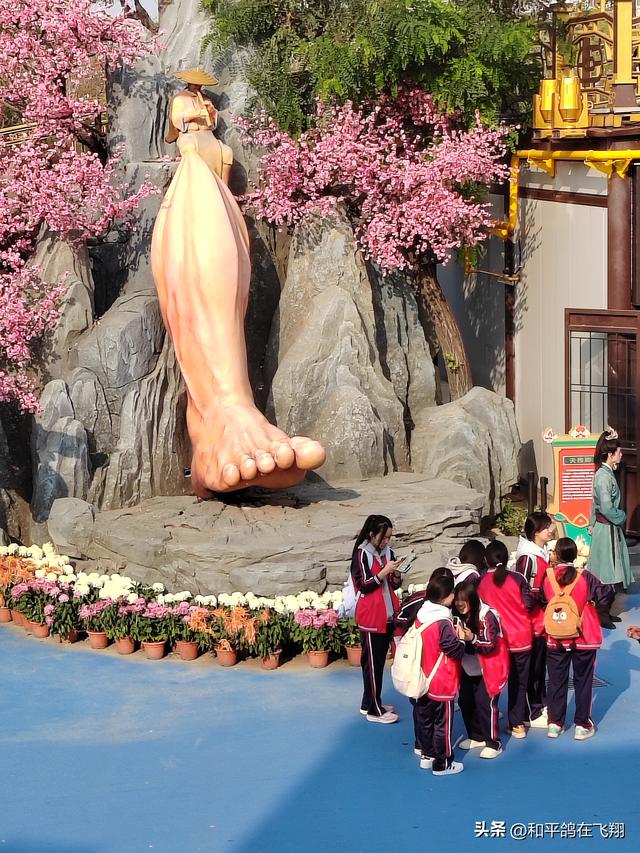 开封万岁山武侠城之约