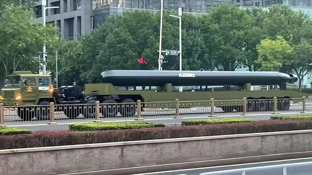 比俄罗斯核鱼雷更可怕！美军评估93阅兵上的大黑鱼：防不胜防