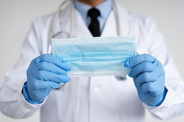 医生发现：天冷坚持戴口罩的人，过不了4个月，身体会有7大变化