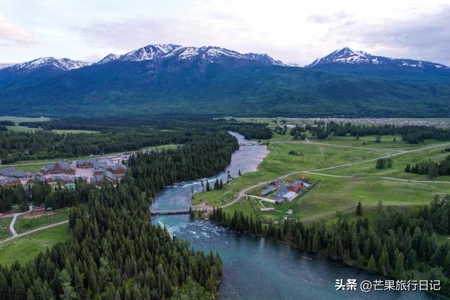 新疆与俄罗斯交界有个县，出了三个世界级景点，风景绝美不输瑞士