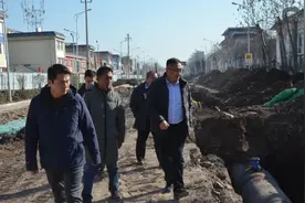 太原城管：太原市市政建管中心对乾阳街等雨污分流及混接节点改造工程建设情况督导检查图片