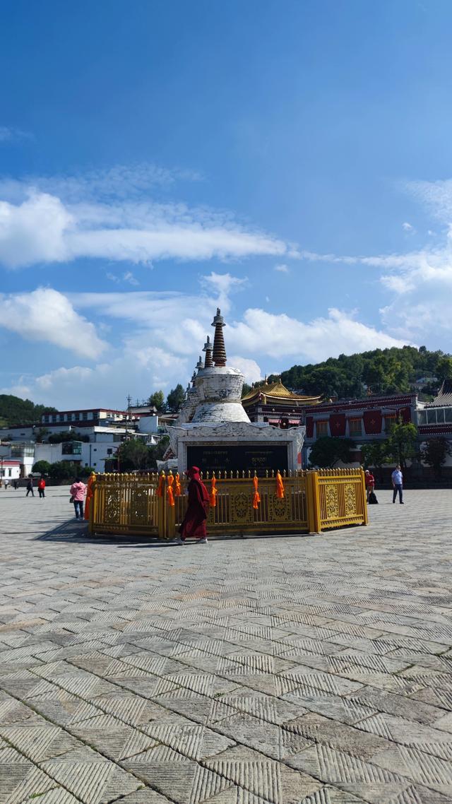 藏传佛教格鲁派四大寺院之一，西宁塔尔寺，碰巧免费进去了