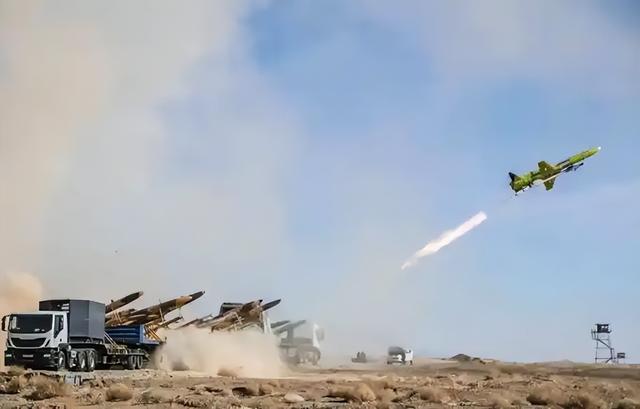 中方资产被扣押，局势变成4打1，伊朗出兵登船，特朗普捅马蜂窝