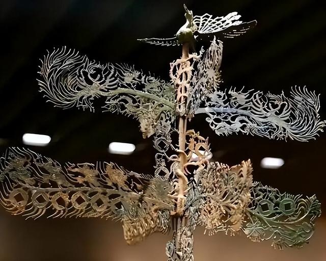 中国发出外交照会，要求日本在六个月内归还118年前掠夺的唐碑。