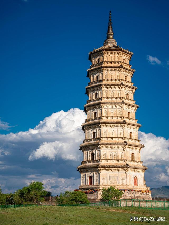 赤峰小众宝藏，草原深处庆州白塔，藏着辽代千年秘密