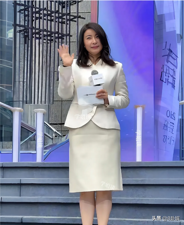 霍震霆没想到，44岁儿媳郭晶晶再次官宣喜讯，让整个阔太圈沉默了