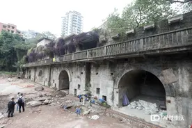18条防空洞 两万平方米 重庆有座神秘的“地下之城”图片
