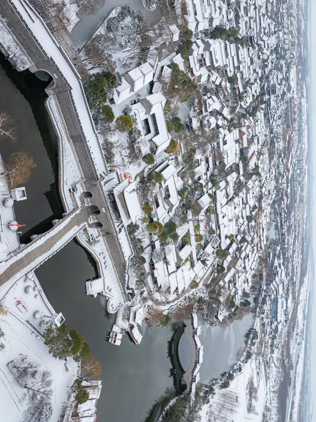 冬天，那就把台儿庄古城的雪寄给你！