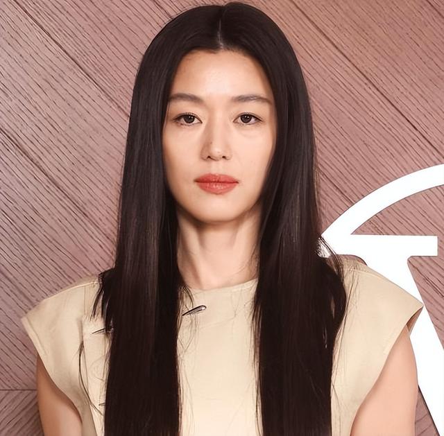 韩国教授为全智贤发声，超30家韩媒跟进报道，承认新剧辱华但不改