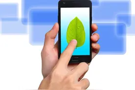 手机隐藏的功能|开启“放大，”，多远都能看清晰，不会用太可惜图片