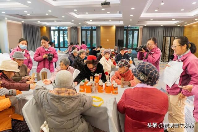 华裔老人杨晶在晋宁的康旅生活