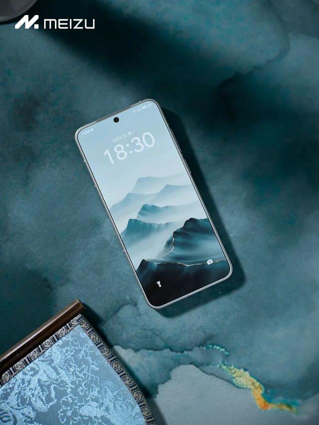 魅族22月白天青亮相，魅族史上最高赞誉色彩