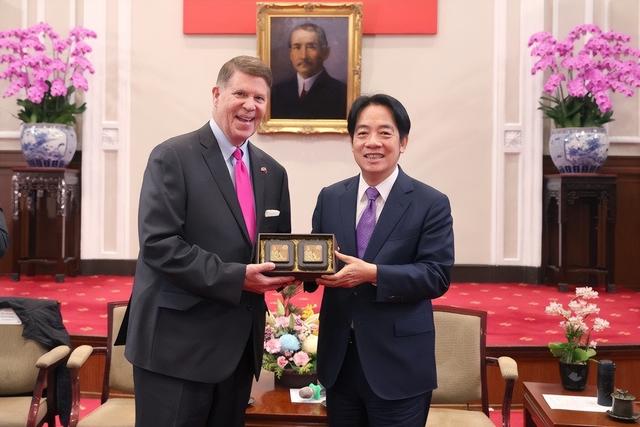 郑丽文被美国约谈，是赖清德暗中做手脚，还是特朗普终于坐不住了