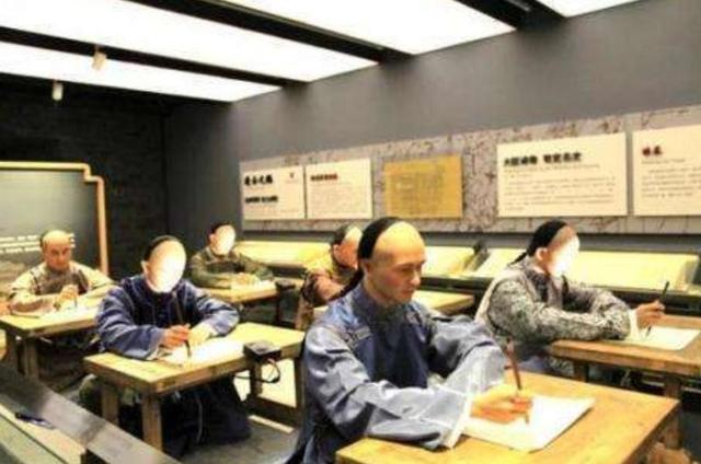 中国最后一个被腰斩的人，在地上打滚留下七个血字，从此再无此刑