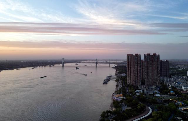 自媒扬新风徽聚好故事：江潮澎湃涌鸠兹，古韵今辉耀芜湖