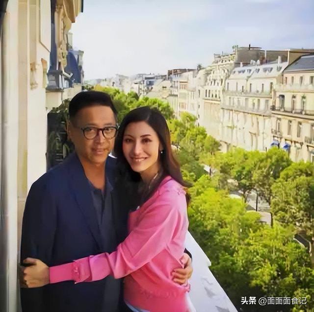 14岁已是“人间尤物”，被富豪看中花1亿娶回家，现55岁风韵犹存