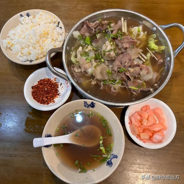 我河南人,退休跟着儿子到了乐山生活一年了,我羡慕这的生活了