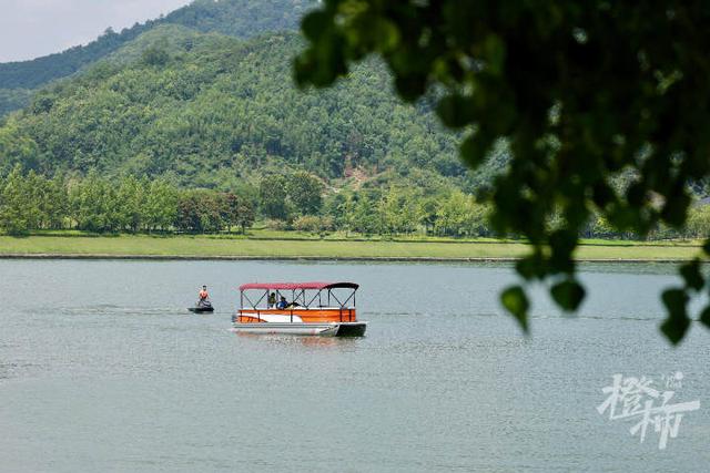 水上“飙车”、上天入地、策马奔腾……这个“十一”，奔赴桐庐尽情“放电”