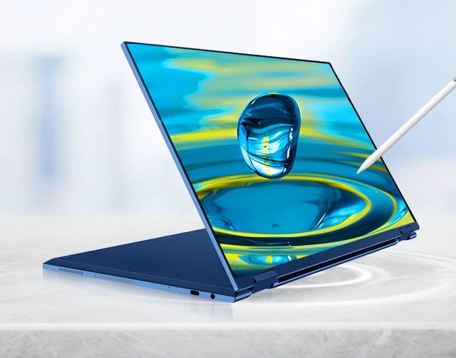 华为Mate 80超透亮灵珑屏，见证中国屏幕登顶