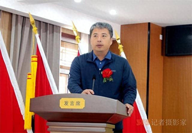 惠风滋润枝头秀 硕果金秋格外红--现代书画网携手书画名家扎根乡村