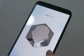 央视提醒"千万别下载"，危急时刻要及时捂住摄像头，拔卡关机处理图片