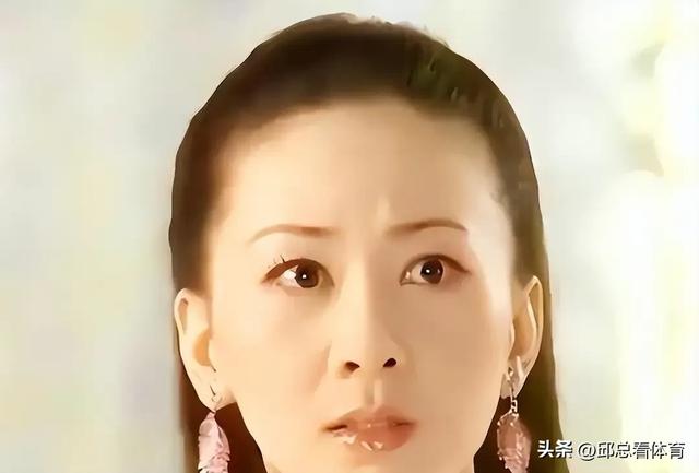49岁仍单身！曾因“全裸写真”遭全网唾骂，如今她活成了这样！