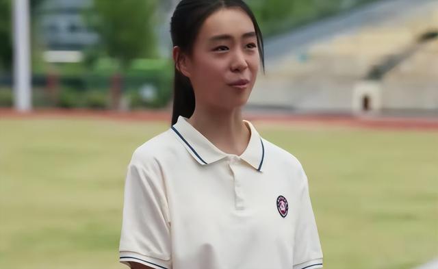 收手吧，“资本家的丑孩子”，没颜值没本事，就别出来祸害观众了
